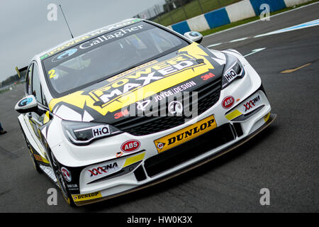 Castle Donington, UK. Mar 16, 2017. Dunlop MSA British Touring Car Championship, Castle Donington. Credit : Gergo Toth/Alamy Live News Banque D'Images