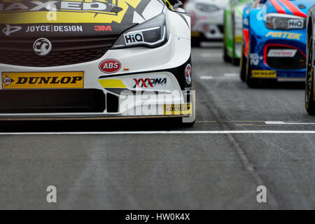 Castle Donington, UK. Mar 16, 2017. Dunlop MSA British Touring Car Championship, Castle Donington. Credit : Gergo Toth/Alamy Live News Banque D'Images