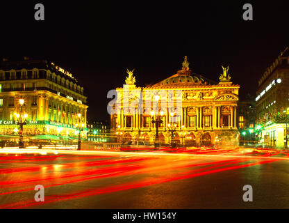 Nuit à l'Opéra Garnier, Paris, France Banque D'Images