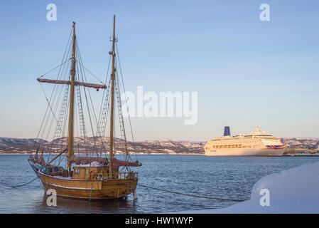 MV Oriana dans le Finnmark Alta Banque D'Images