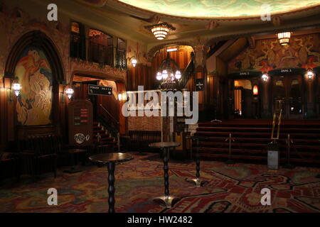 L'intérieur du cinéma Pathé Tuschinski, un cinéma théâtre Art Nouveau à Amsterdam, Pays-Bas. Banque D'Images