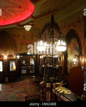 L'intérieur du cinéma Pathé Tuschinski, un cinéma théâtre Art Nouveau à Amsterdam, Pays-Bas. Banque D'Images