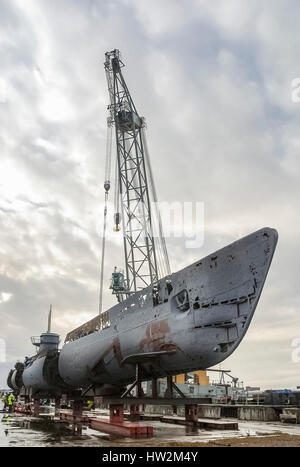 Sous-marin U 534 Merseytravel est coupé en morceaux à Birkenhead docks. Il est maintenant un affichage statique au terminal de ferries de Woodside à Birkenhead. Banque D'Images