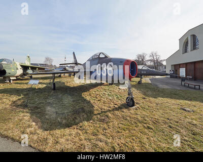 Republic F-84F Thunderstreak au Musée de l'Aviation Polonaise à Cracovie en Pologne Banque D'Images