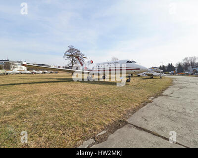 Carpocapse Yak-40 au Musée de l'Aviation Polonaise à Cracovie en Pologne Banque D'Images