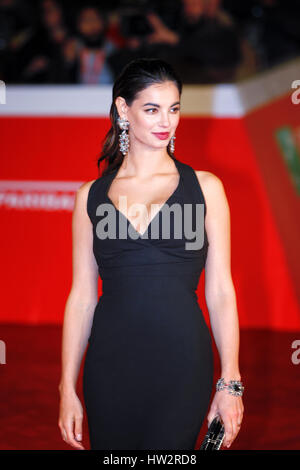 Rome, Italie - 13 octobre 2016 : Francesca Chillemi promenades un tapis rouge pour 'Moonlight'. Banque D'Images