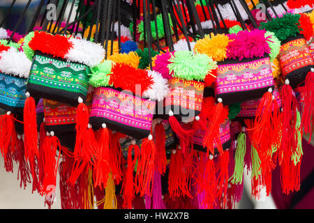 Tribus des chapeaux pour vendre à moi Sai, Thaïlande Banque D'Images