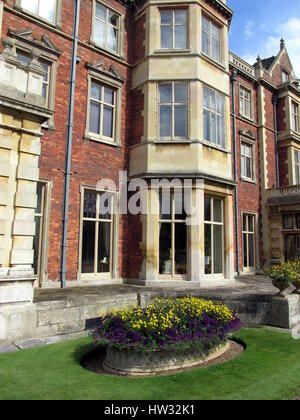 Sandringham House et jardins - de Sa Majesté la Reine, à Norfolk, ses vastes jardins et de nombreuses sculptures. Banque D'Images