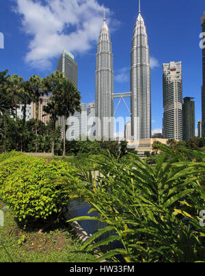 La Malaisie, Kuala Lumpur, Tours Jumelles Petronas, le parc KLCC, Banque D'Images