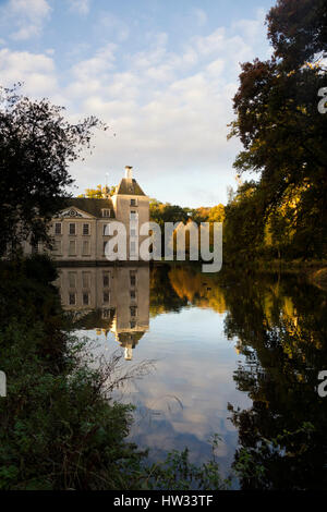 Warmont House est un domaine seigneurial sur le bord de la Dutch village Warmond Banque D'Images