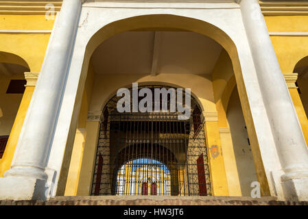 Vue sur le marché historique de Mompox, Colombie Banque D'Images