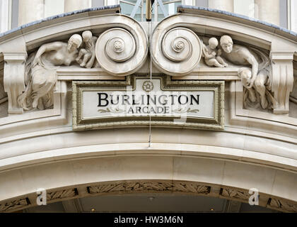 Burlington Arcade, Piccadilly, Londres, UK Banque D'Images