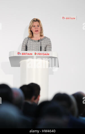 Cardiff, Royaume-Uni, le 17 mar, 2017. Justine Greening, député, secrétaire d'Etat à l'éducation prend la parole à l'printemps conservateur forum qui aura lieu au stade swalec ess Banque D'Images