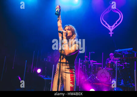 17 mars 2017 - chanteur et compositeur suédois, Ebba Tove Elsa Nilsson, mieux connu sous le nom de scène de Tove Lo, fonctionne à l'O2 Shepherds Bush Empire, 2017 Credit : Myles Wright/ZUMA/Alamy Fil Live News Banque D'Images