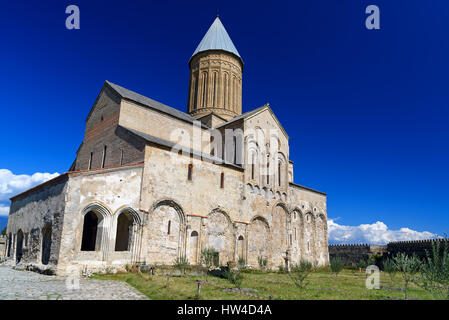 Monastère Alaverdi dans la vallée de l'Alazani. Cathédrale Alaverdi Saint Georges est situé à 18 km de la ville de Telavi. La région de Kakheti. La Géorgie Banque D'Images