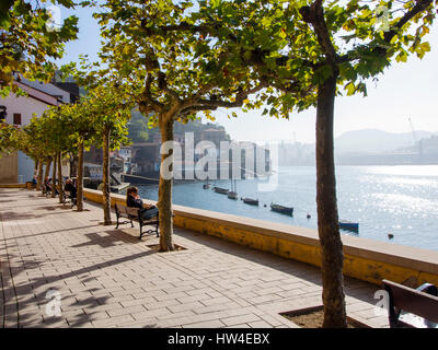 Pasai Donibane. Village de pêcheurs de Pasajes de San Juan. San Sebastian, Golfe de Gascogne, province de Gipuzkoa, Pays Basque, Espagne, Europe Banque D'Images