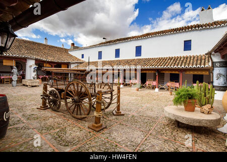 Cour intérieure. Venta del Quijote. Puerto Lapice, Ciudad Real province, Castilla La Mancha, Espagne Europe Banque D'Images