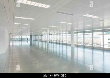 Vue de l'intérieur de 10 Hammersmith Grove, un nouveau bureau à Londres, Royaume-Uni. Banque D'Images