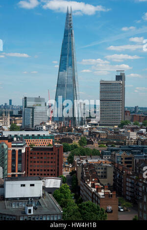 Vue vers le tesson, à partir de la nouvelle annexe de la Tate Modern, Southwark, London SE1, au Royaume-Uni. Banque D'Images