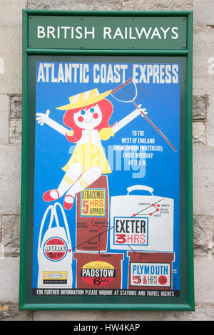 Ancienne Affiche Marketing pour côte de l'Atlantique Express, Corfe Castle, fer Swanage, Dorset, England, UK Banque D'Images