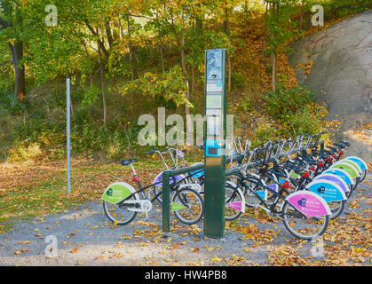 Des vélos de location de l'île de Skeppsholmen, station d'accueil, Stockholm, Suède, Scandinavie Banque D'Images