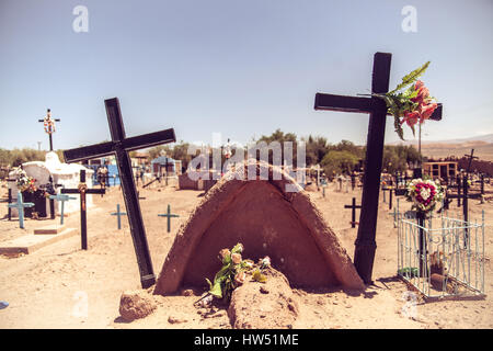 Un cimetière de San Petro de Atacama. San Petro de Atacama est une commune française, située dans la province d'El Loa au Chili. Il est situé dans l'est d'Antofagasta un Banque D'Images