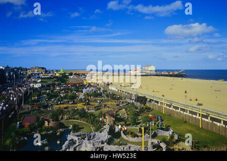 Front de mer de Great Yarmouth. Le Norfolk. L'Angleterre Banque D'Images