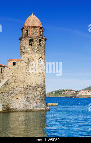 Collioure clocher de l'église de Notre Dame des Anges, Collioure, Côte Vermeille, France Banque D'Images