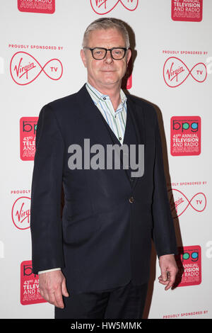 Londres, Royaume-Uni. 17 mars 2017. Stephen Daldry arrivant à la Broadcasting Press Guild Awards, parrainé par Virgin TV, au Theatre Royal Drury Lane. Banque D'Images