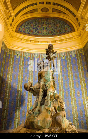 Les médicaments les plus grands thermes d'Europe. La néo baroque des bains Szechenyi, Parc de la ville. L'Europe du sud-est de la Hongrie, Budapest Banque D'Images