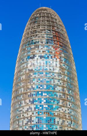 Espagne, Catalogne, Barcelone, Poblenou, Plaça de les Glories, Tour Agbar (2005) conçu par l'architecte français Jean Nouvel Banque D'Images