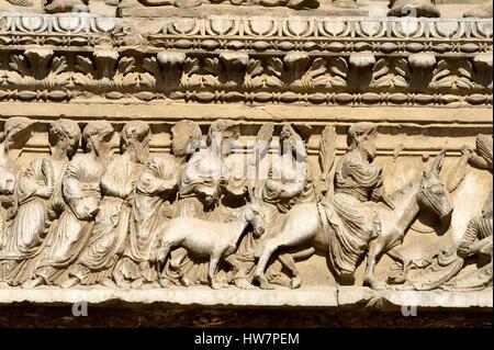 France Gard Saint Gilles 12ème-13ème siècle classé au Patrimoine Mondial de l'UNESCO au titre des chemins de Saint-Jacques de Compostelle Banque D'Images