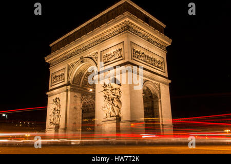 PARIS, FRANCE- 4 octobre 2016 : l'Arc de Triomphe de nuit. Banque D'Images