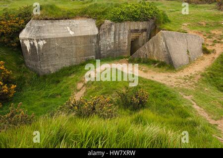 France, Calvados, plages du débarquement, Saint Pierre du Mont, Pointe du Hoc-NOUS Ranger Memorial, ruines de WW2 bunker allemand de l'époque Banque D'Images