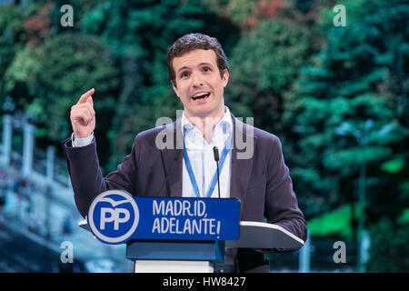 Madrid, Espagne. 18 Mar, 2017. Partido Popular Communication Vicesecretary Pablo Casado parle pendant 16e congrès autonome du parti populaire à Madrid, le samedi 18 mars, 2017. Más Información Gtres Crédit : Comuniación sur ligne, S.L./Alamy Live News Banque D'Images