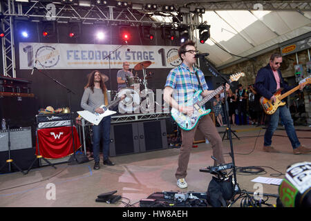 Austin, TX, USA. 18 Mar, 2017. Weezer effectuer au Rachael Ray Commentaires parti au Stubb's BBQ au SXSW 2017 le 18 mars 2017 à Austin, Texas. Crédit : Tony Nelson/media/Alamy Punch Live News Banque D'Images