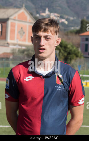 Levanto, Italie. Mar 16, 2017. Micovschi Claudiu (Gênes) Football/soccer : Torneo di Viareggio 2017 Groupe 9 match entre Gênes CFC 1-3 Cagliari Calcio au Stadio Scaramuccia-Raso in Levanto, Italie . Credit : Maurizio Borsari/AFLO/Alamy Live News Banque D'Images