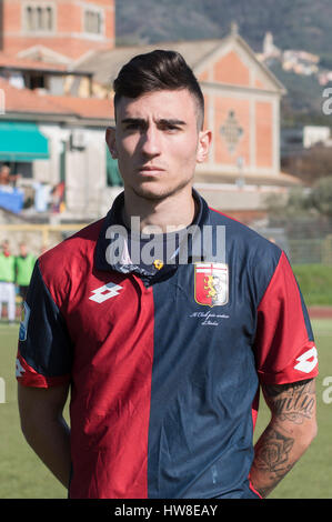 Levanto, Italie. Mar 16, 2017. Raul Asencio (Gênes) Football/soccer : Torneo di Viareggio 2017 Groupe 9 match entre Gênes CFC 1-3 Cagliari Calcio au Stadio Scaramuccia-Raso in Levanto, Italie . Credit : Maurizio Borsari/AFLO/Alamy Live News Banque D'Images