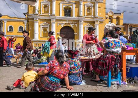 Guatemala, Sacatepequez department, Santa Maria de Jesus, village près de Antigua Guatemala, marché sundday Banque D'Images