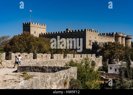 Le Palais du Grand Maître des Chevaliers de Rhodes, également connu sous le nom de Kastello, est un château médiéval de la ville de Rhodes, Grèce. Banque D'Images