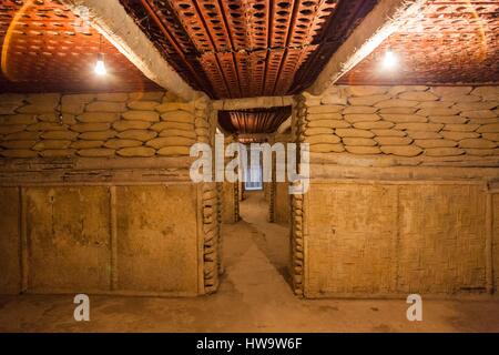 Vietnam, Dien Bien Phu, Bunker du Colonel Castries, ancien siège de commandant français, abri souterrain Banque D'Images