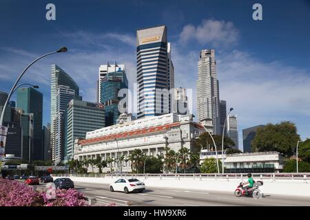 Singapour, la ville et l'esplanade de l'hôtel Fullerton, dur Banque D'Images