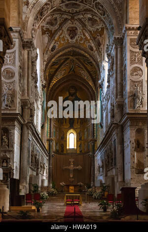 CEFALU, ITALIE - 25 juin 2011 : décoration de Duomo di Cefalu en Sicile. - La Cathédrale Basilique de Cefalu a été érigée en 1131 dans l'architecture normande Banque D'Images