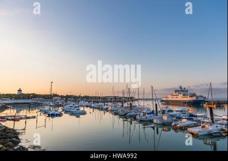 France, Gironde, Le Verdon Sur Mer, petit port de pêche et de plaisance de Port-Bloc à Pointe de Grave Banque D'Images