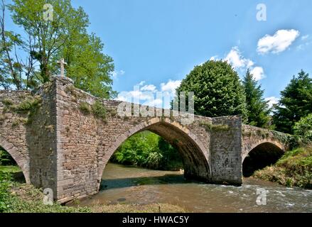 La France, Tarn, Monesties, étiqueté Les Plus Beaux Villages de France (les plus beaux villages de France), pont de Candèze Cérou le 12 et 13 Banque D'Images