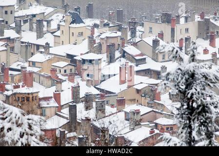 France, Rhône, Lyon, les toits de Saint Jean en hiver district Banque D'Images