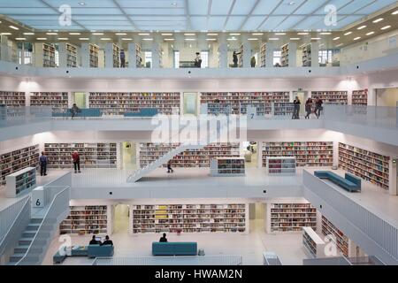 Allemagne, Baden-wurttemberg, Stuttgart, Mailander Platz, nouvelle bibliothèque de la ville de Stuttgart, de l'intérieur Banque D'Images