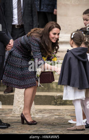 18 mars 2017 Parice France Grande-Bretagne's Prince William, duc de Cambridge, accompagné de Catherine, la duchesse de Cambridge, lors de leur visite à Paris en mars 2017. Banque D'Images