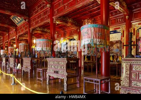 Vietnam, province de Thua Thien Hue, Hue, inscrite au Patrimoine Mondial de l'UNESCO, de l'enceinte impériale, à l'intérieur du temple de mieu Banque D'Images
