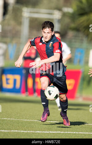 Levanto, Italie. Mar 16, 2017. Riccardo Benedetti (Gênes) Football/soccer : Torneo di Viareggio 2017 Groupe 9 match entre Gênes CFC 1-3 Cagliari Calcio au Stadio Scaramuccia-Raso in Levanto, Italie . Credit : Maurizio Borsari/AFLO/Alamy Live News Banque D'Images